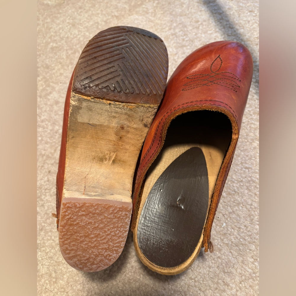 Women’s vintage danish style wooden clogs - Picture 3 of 6